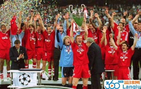 2001年欧冠决赛全场录像回放